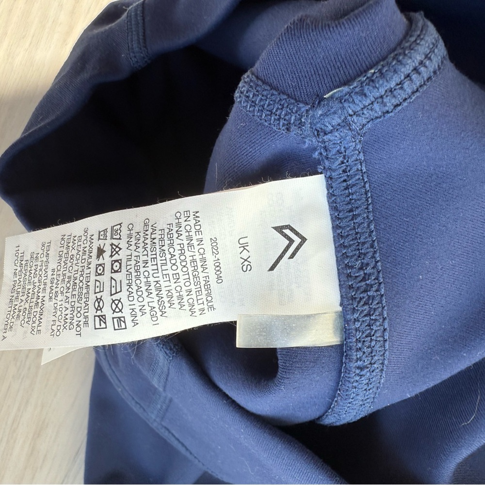 Oner Active Midnight Timeless Shorts - Picture 3 of 3